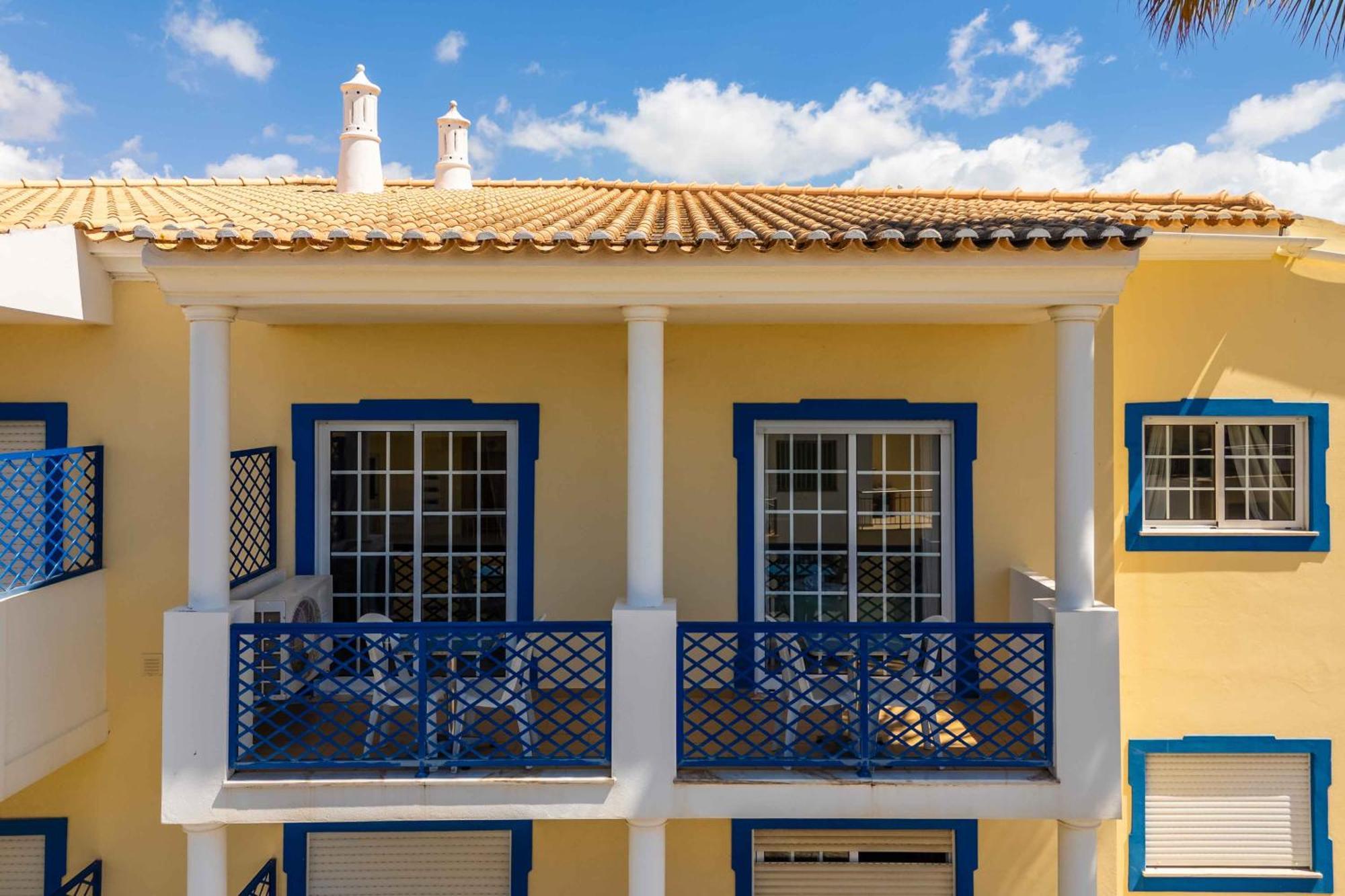 Apartamentos Bosque Sao Jose アルブフェイラ エクステリア 写真